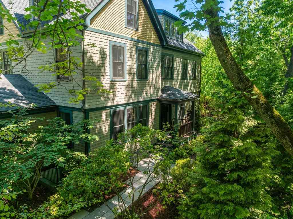 Homes For Sale - 175 Coolidge Hill<br/> Cambridge, MA 02138