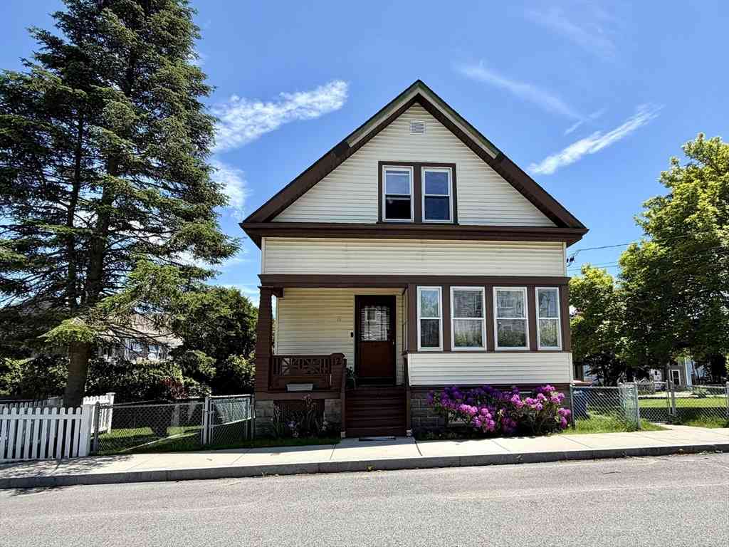 Multifamily For Rent - 12 Almy<br/> Dartmouth, MA 02748