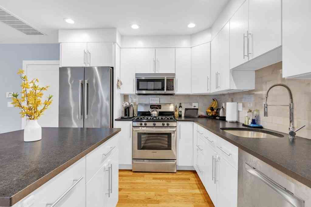 Apartment For Rent - 157 Hancock Street #14<br/> Quincy, MA 02171
