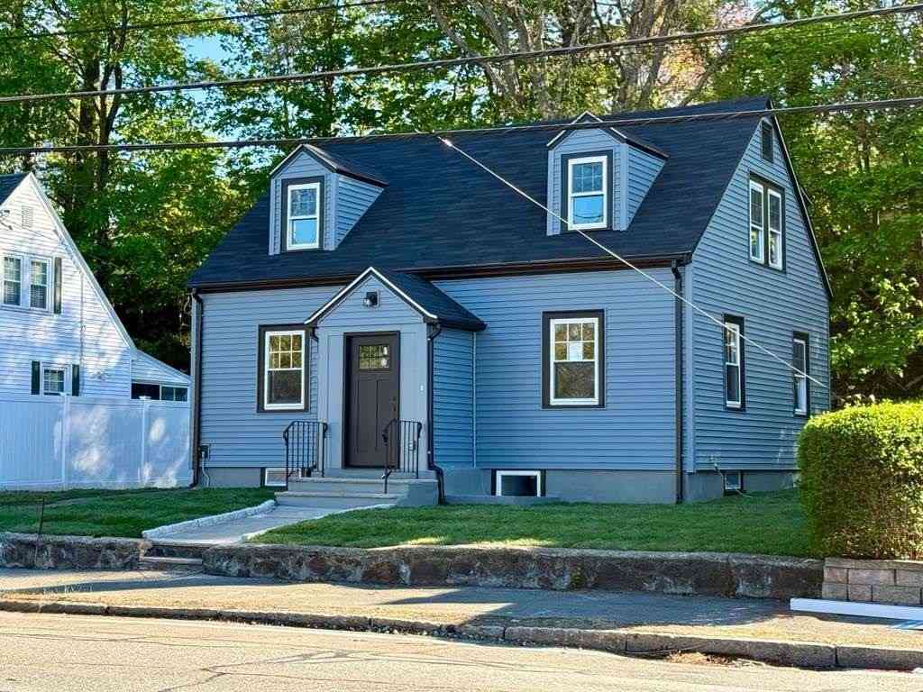 Homes For Sale - 714 Lynnfield St<br/> Lynn, MA 01904