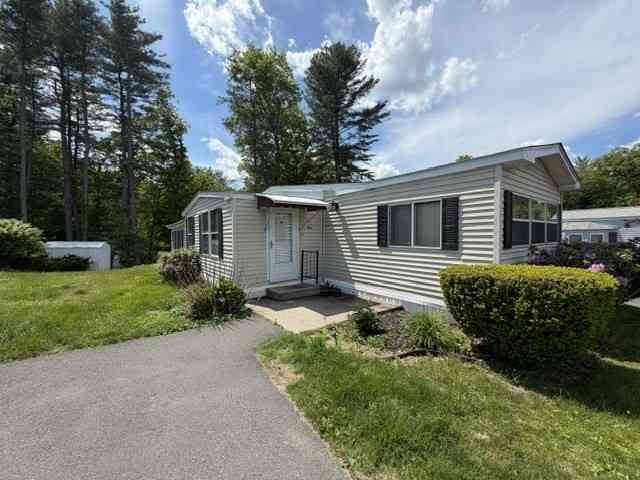 Mobile Home For Sale - 9 John's Dr<br/> Westfield, MA 01085