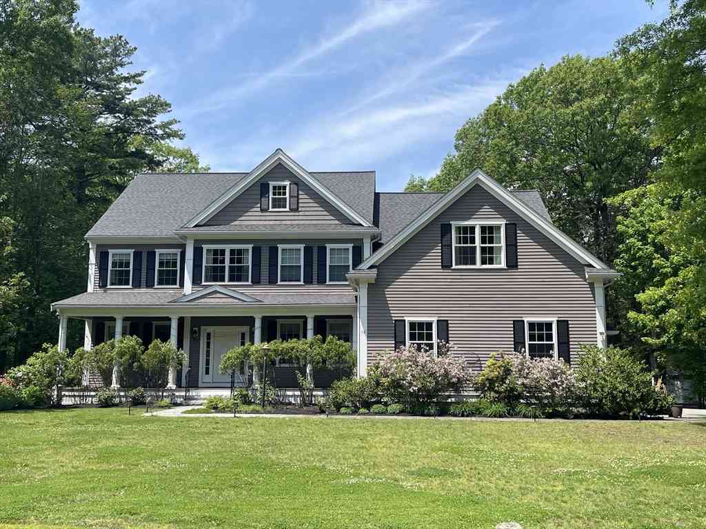 Homes For Rent - 10 Blodgett Rd<br/> Lexington, MA 02420