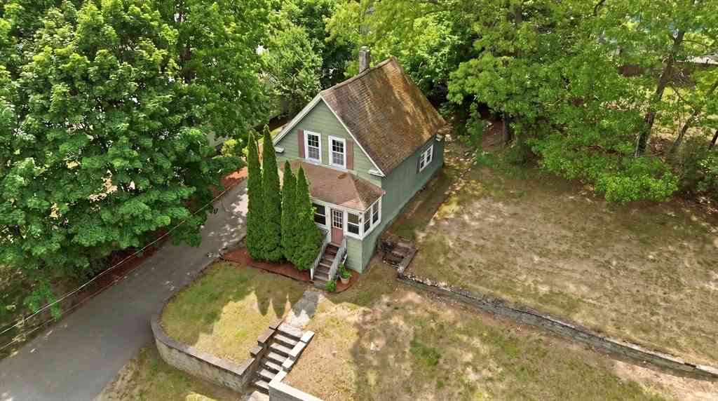 Homes For Sale - 2 Tyng Rd<br/> Middlesex County, Tyngsboro, MA 01879