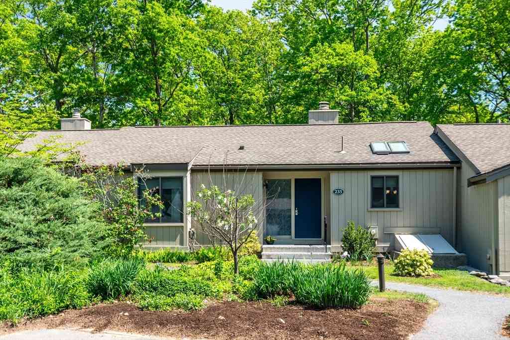 Condo For Sale - 235 Aspen Cir #235<br/> Lincoln, MA 01773