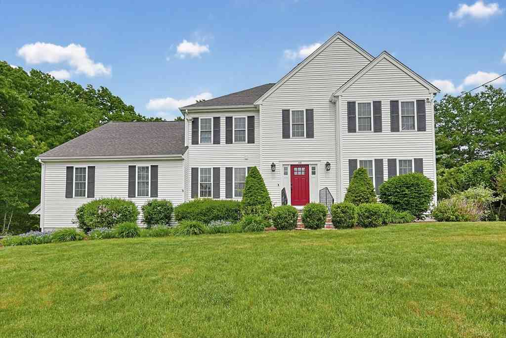 Homes For Sale - 68 Old Wood Road<br/> North Attleboro, MA 02760