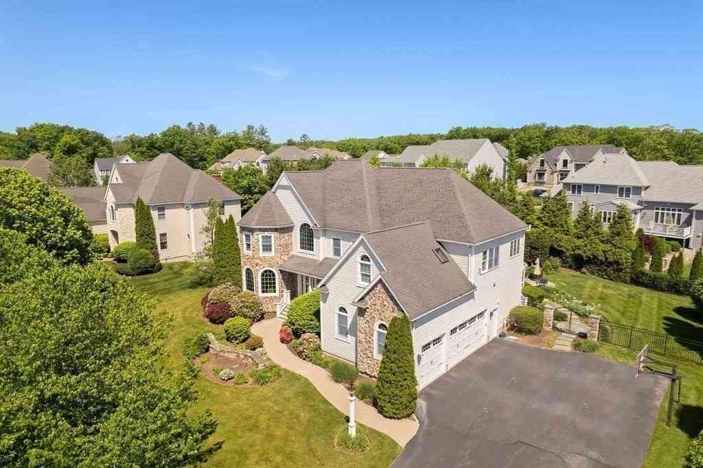 Homes For Sale - 21 Coach Road<br/> North Attleboro, MA 02760