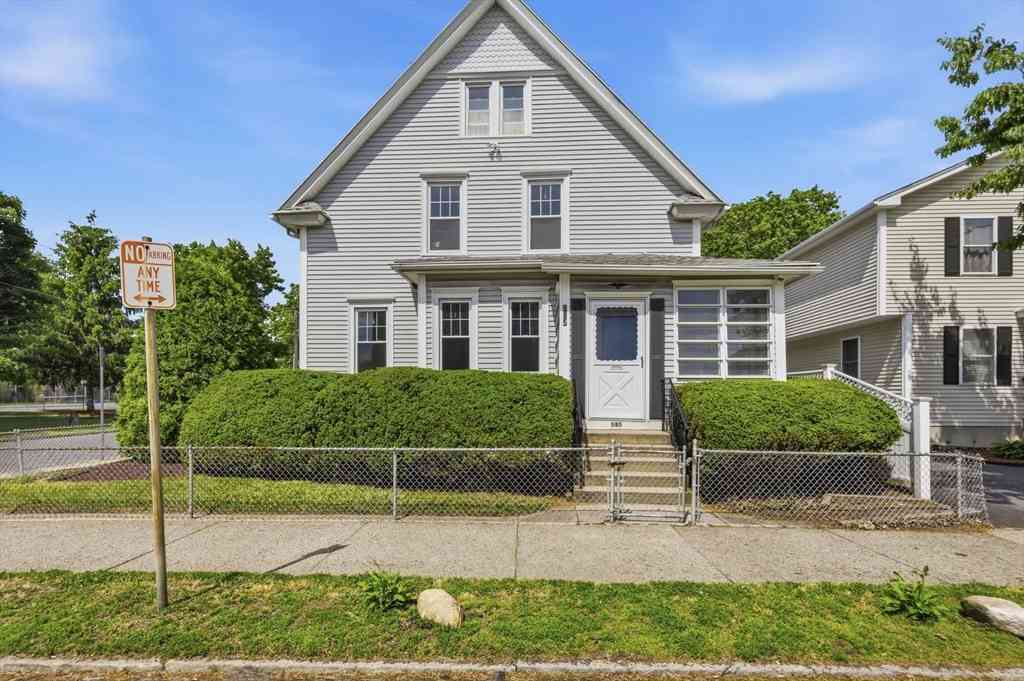 Homes For Sale - 585 Armory St<br/> Springfield, MA 01104