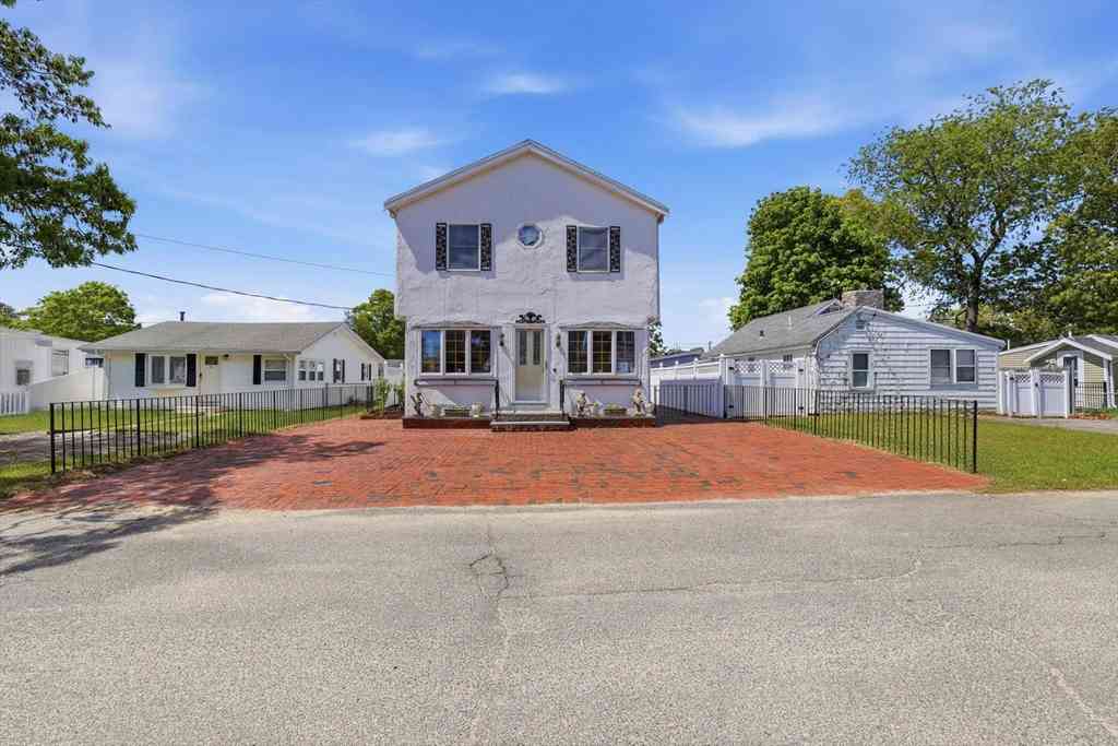 Homes For Sale - 7 Swift Ave<br/> Wareham, MA 02571