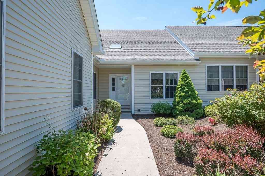 Condo For Sale - 7 Blossom Tree Drive #7<br/> Shrewsbury, MA 01545
