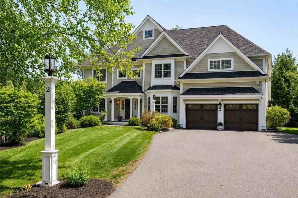 Homes For Sale - 2 Hunters Ln<br/> Natick, MA 01760