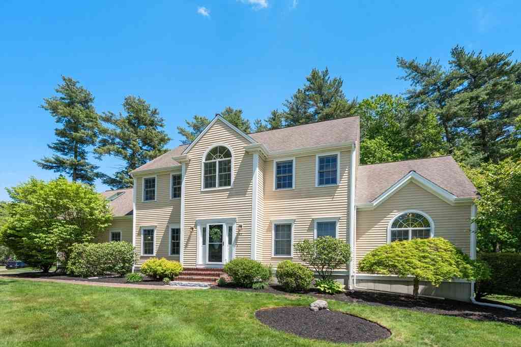 Homes For Sale - 48 Beethoven Ave<br/> Walpole, MA 02081