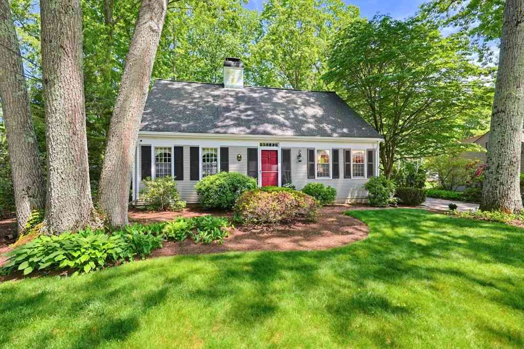 Homes For Sale - 111 Anawan Road<br/> North Attleboro, MA 02760