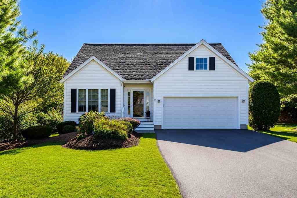 Condo For Sale - 37 Augusta Way #37<br/> Chelmsford, MA 01863