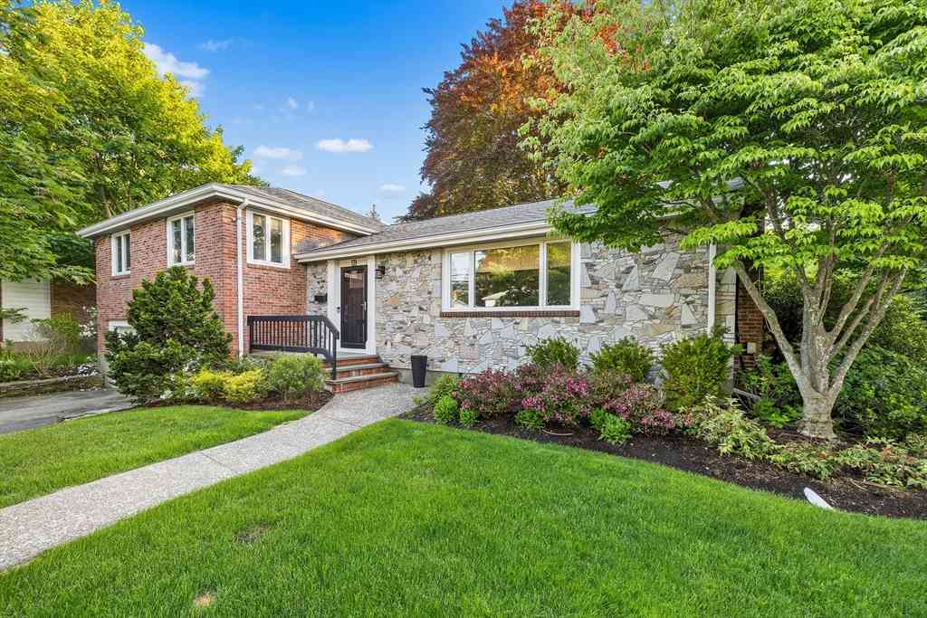 Homes For Sale - 59 Deborah Rd<br/> Middlesex County, Newton, MA 02459