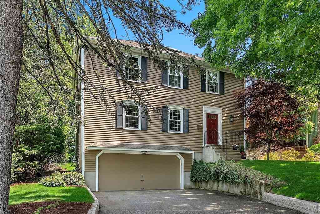 Homes For Sale - 372 Central Street<br/> Middlesex County, Newton, MA 02466