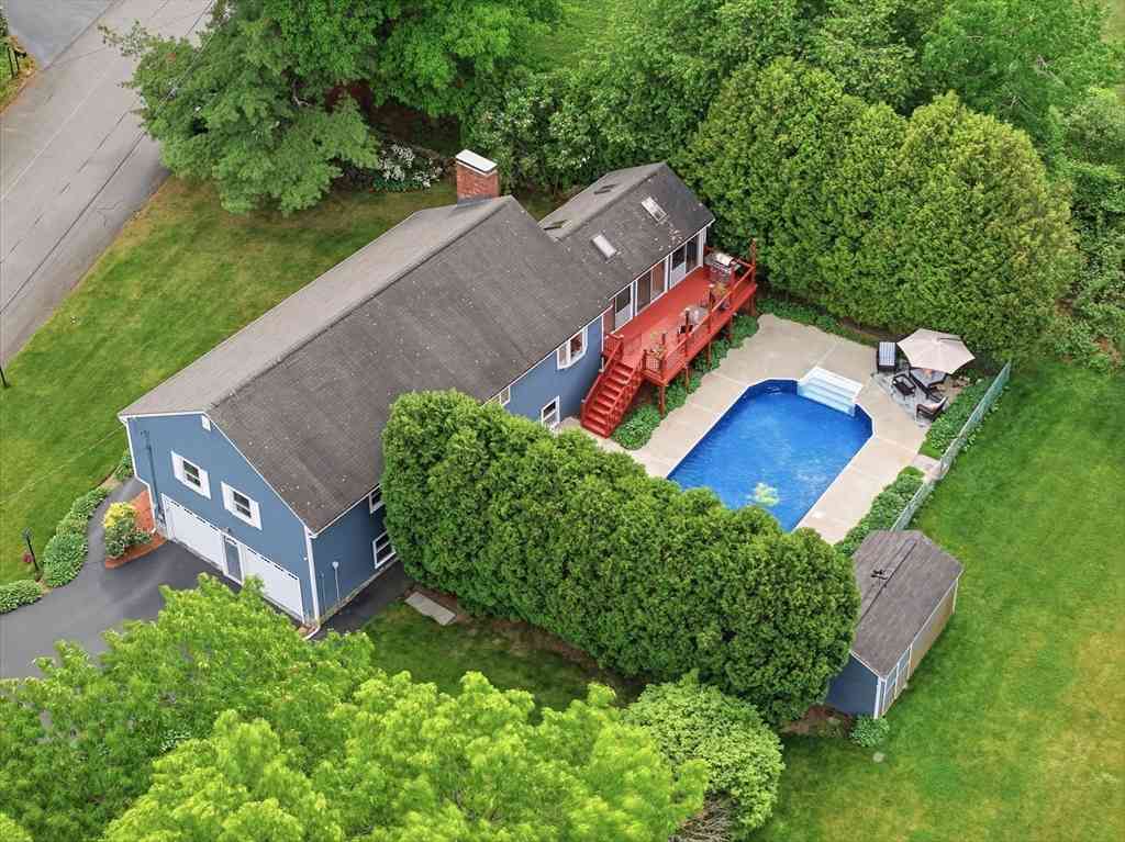 Homes For Sale - 51 Sheffield Road<br/> Middlesex County, Tewksbury, MA 01876