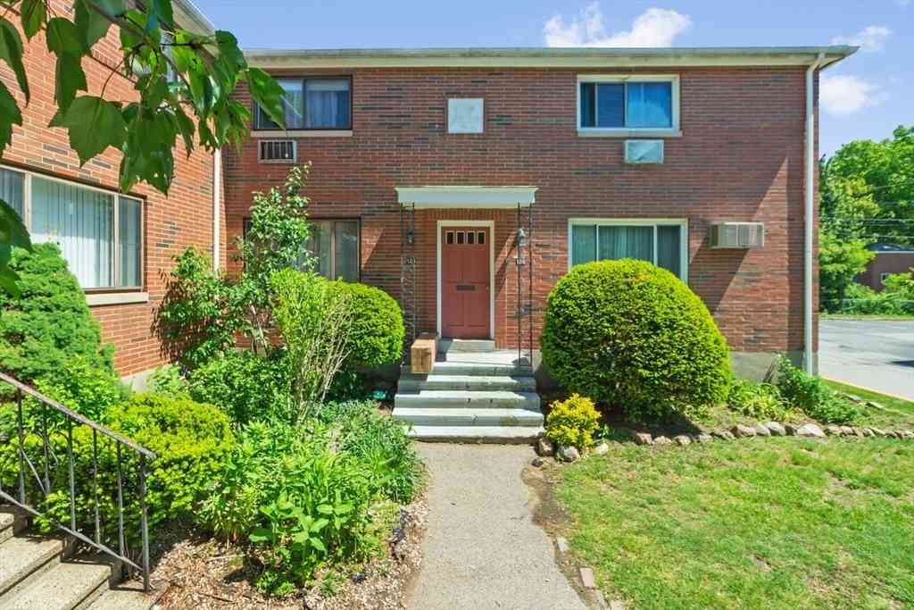 Condo For Sale - 108 Bishop Dr #108<br/> Framingham, MA 01702