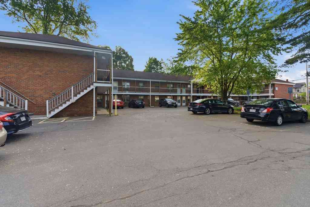Apartment For Rent - 608 Westfield St #12<br/> West Springfield, MA 01089