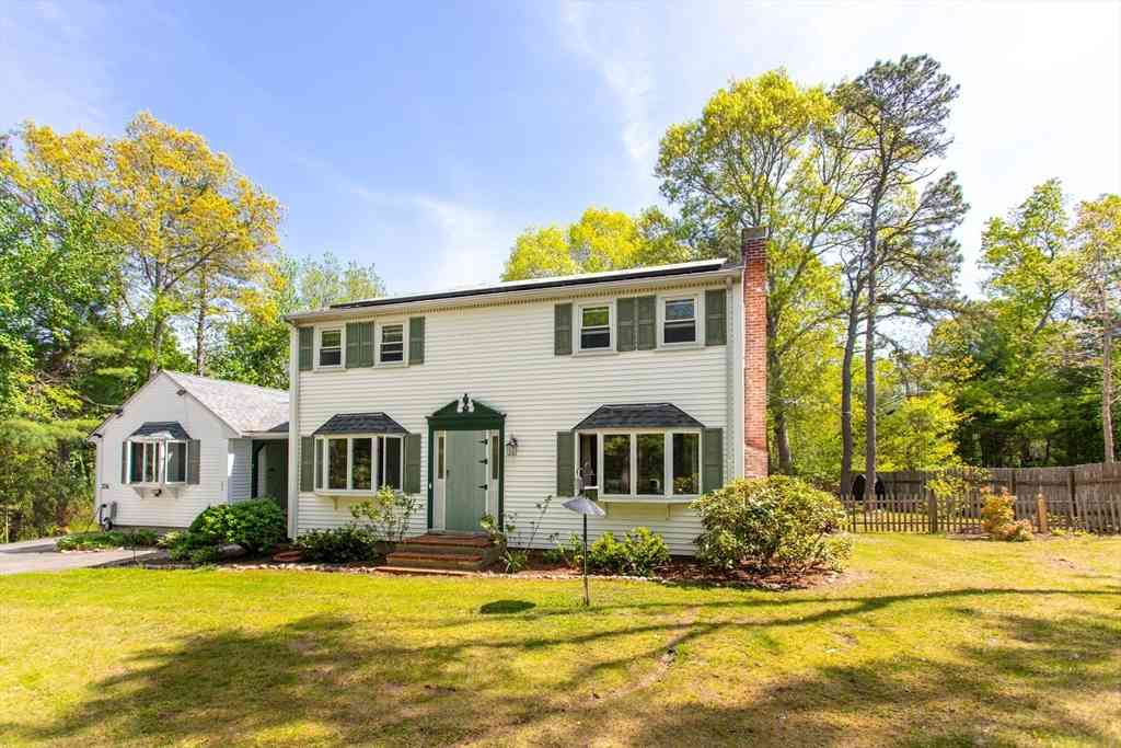 Homes For Sale - 276 Long Pond Rd<br/> Plymouth, MA 02360