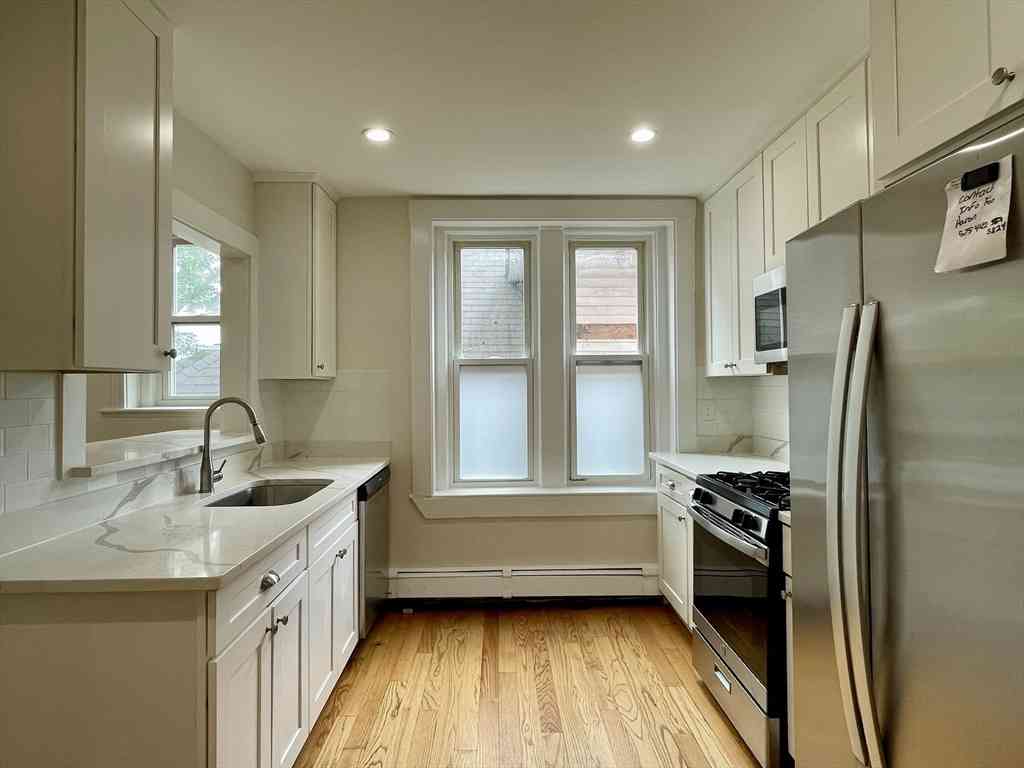 Apartment For Rent - 376 Washington St #1<br/> Boston, MA 02124