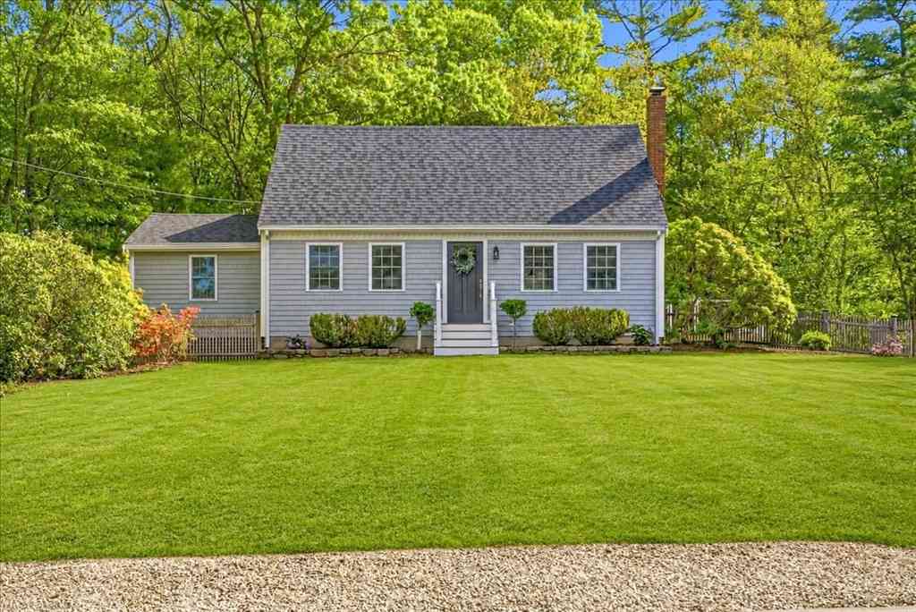 Homes For Sale - 16 Churchill Rd<br/> Plympton, MA 02367