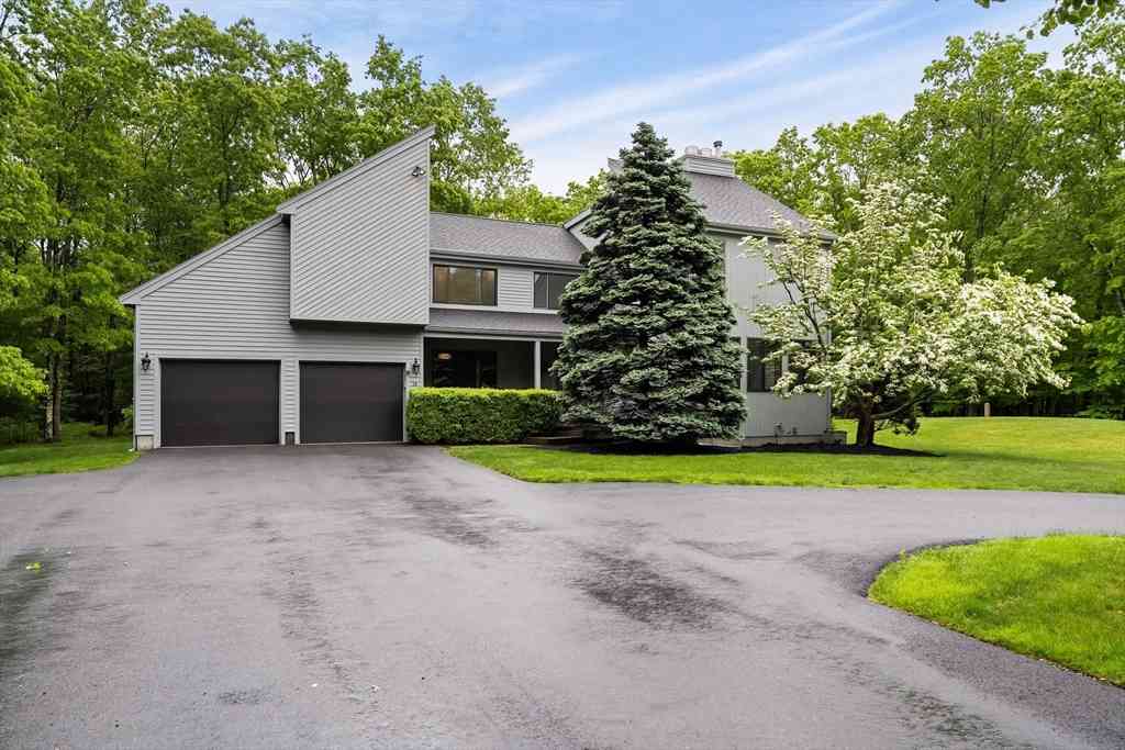 Homes For Sale - 14 Appleblossom Ln<br/> Bristol County, Easton, MA 02375