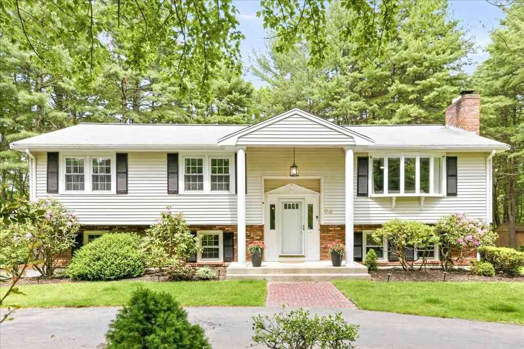 Homes For Sale - 94 High Street<br/> Walpole, MA 02081