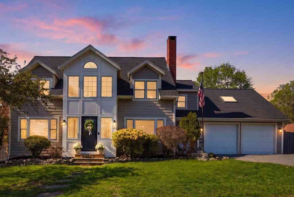 Homes For Sale - 17 Stafford Road<br/> Danvers, MA 01923
