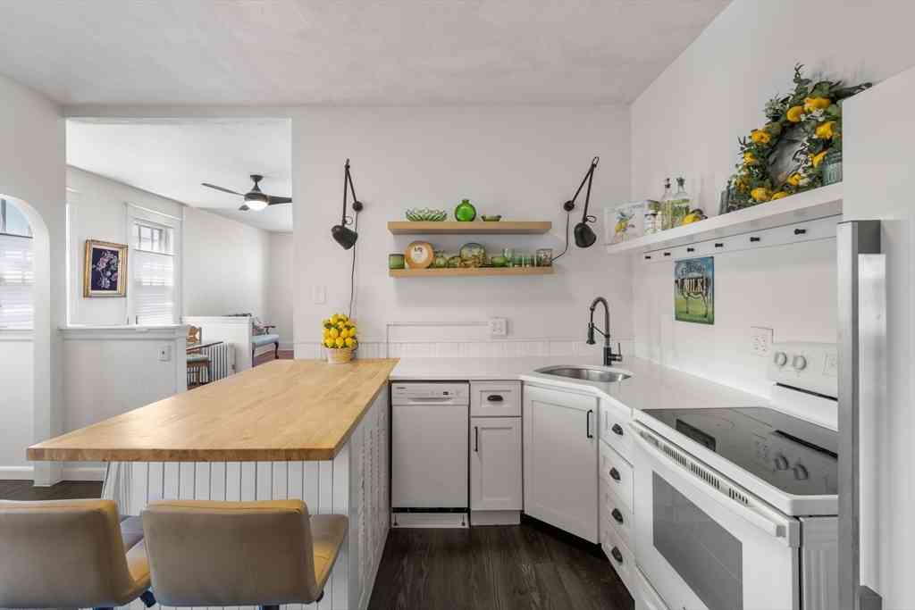 Condo For Sale - 16 Leavitt Street #3<br/> Salem, MA 01970