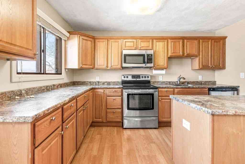 Homes For Rent - 62 Crestview Dr #62<br/> Malden, MA 02148