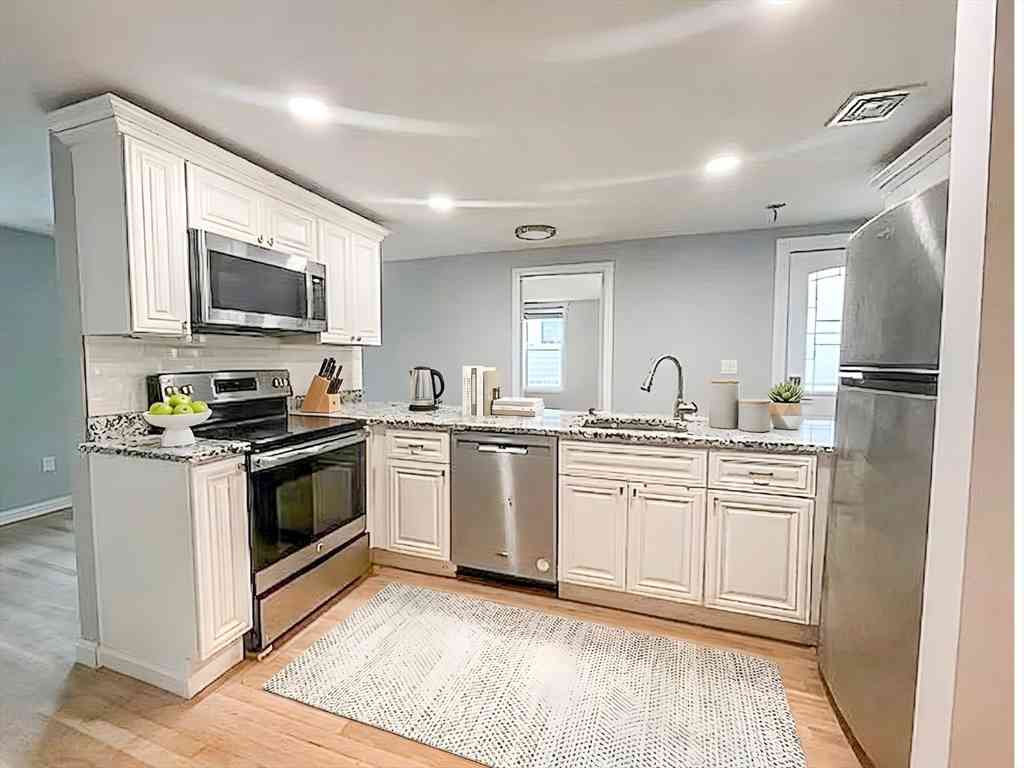 Condo For Rent - 78 Dalby St #4<br/> Newton, MA 02458