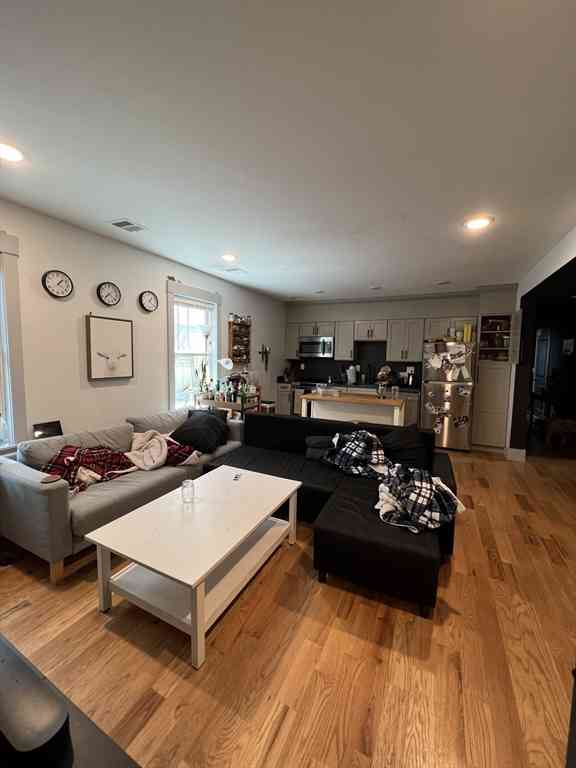 Apartment For Rent - 288 Columbia St #1<br/> Cambridge, MA 02139