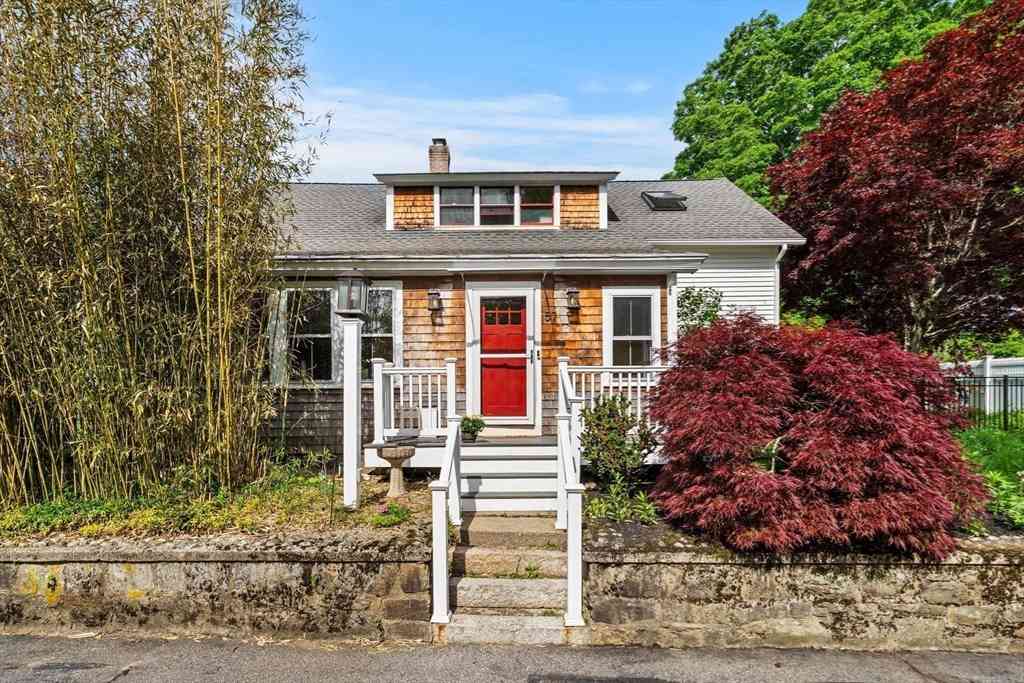 Homes For Sale - 57 Depot St<br/> Worcester County, Grafton, MA 01560