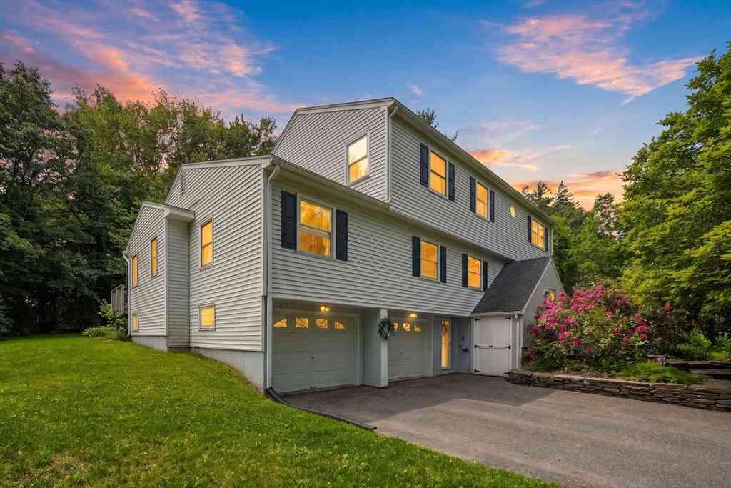 Homes For Sale - 189 Pondview Dr<br/> Hampshire County, Amherst, MA 01002