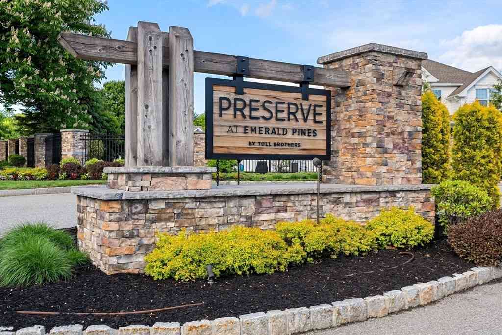 Condo For Sale - 2 Hummingbird Way #1<br/> Methuen, MA 01844