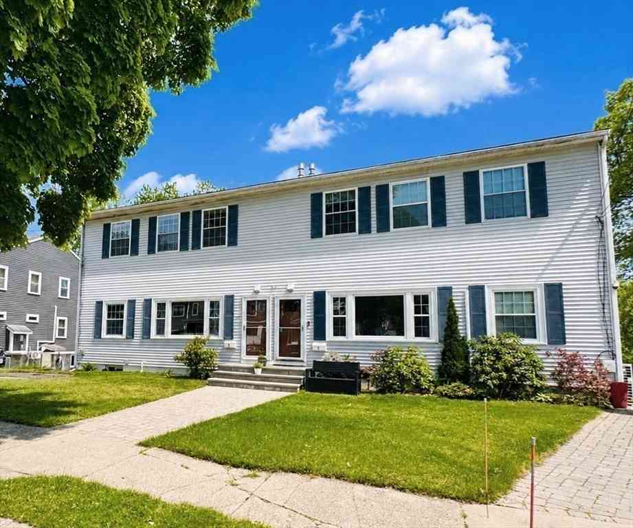 Condo For Sale - 11 Hargrave Cir #B<br/> Newton, MA 02461