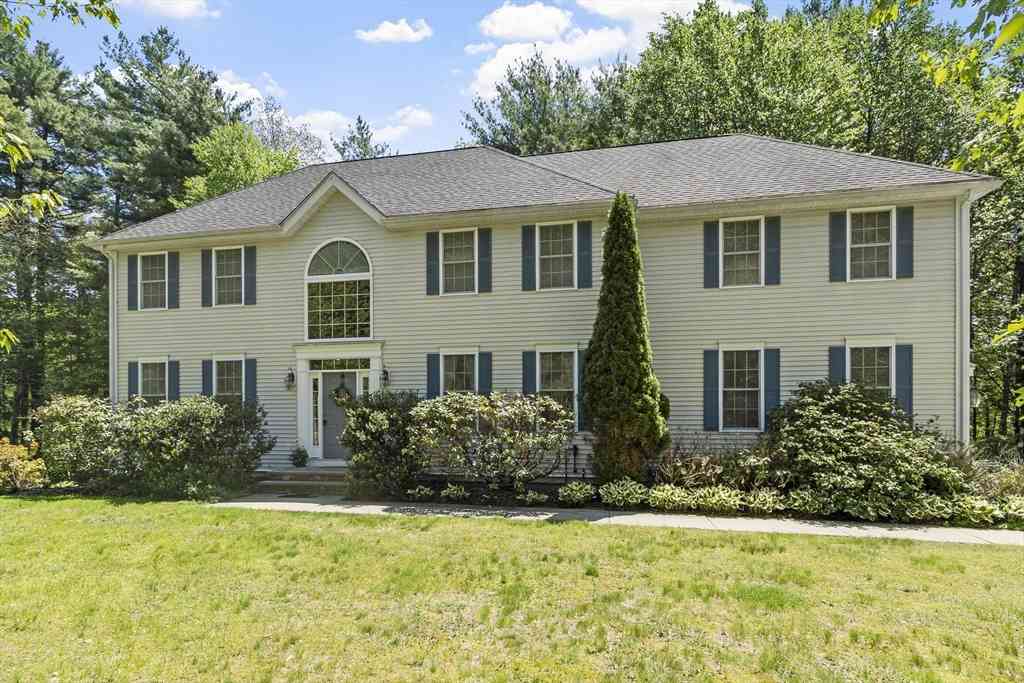 Homes For Sale - 4 Forest Street<br/> Georgetown, MA 01833