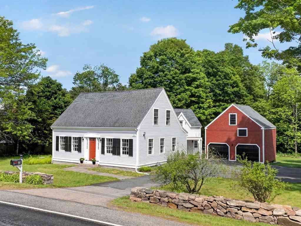 Homes For Sale - 86 N Main Street<br/> Middlesex County, Sherborn, MA 01770