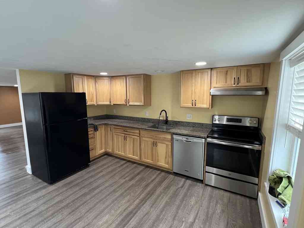 Apartment For Rent - 51 Moore Rd #2<br/> New Braintree, MA 01531