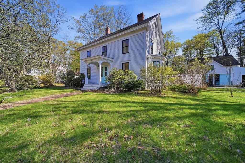 Homes For Sale - 1547 Main St<br/> Middlesex County, Concord, MA 01742
