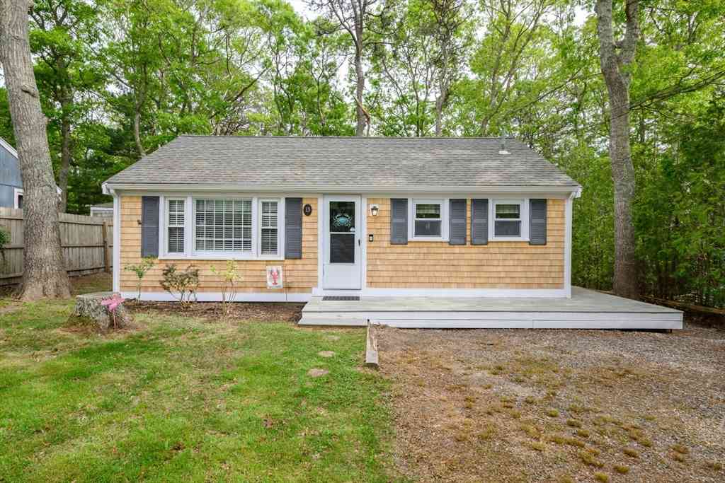 Homes For Sale - 13 Coach House Ln<br/> Barnstable County, Dennis, MA 02660