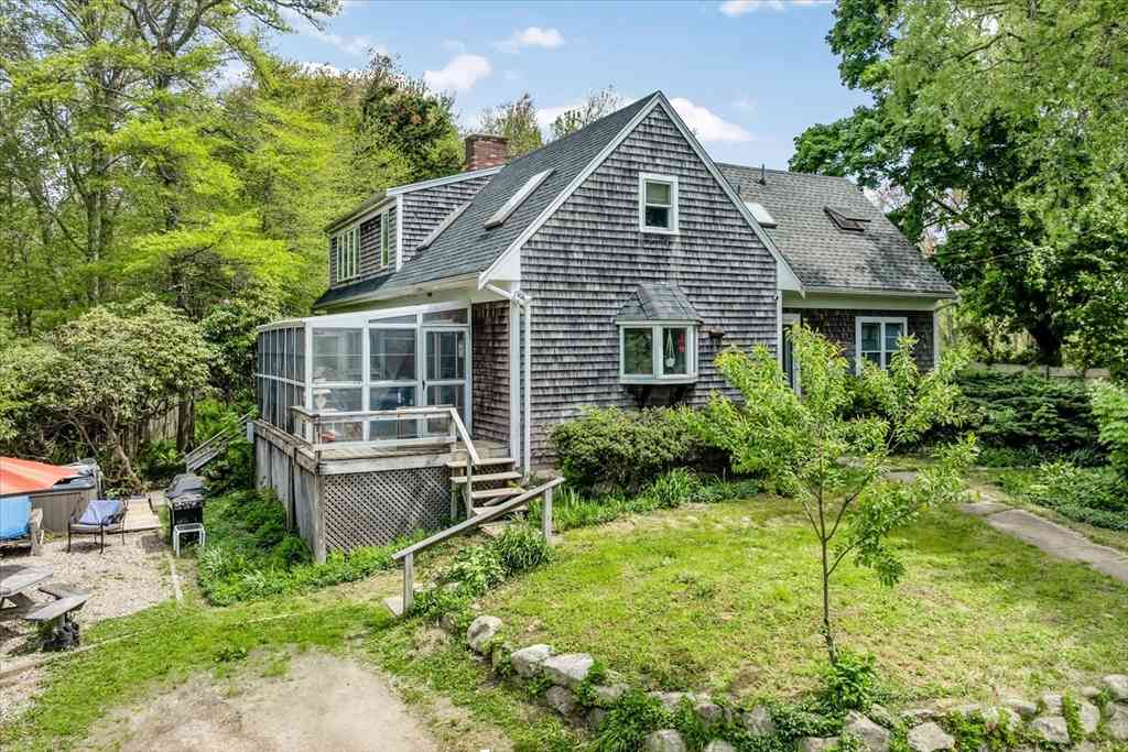 Homes For Sale - 2231 Meetinghouse Way<br/> Barnstable County, Barnstable, MA 02668
