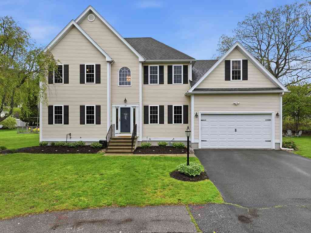 Homes For Sale - 30 Wright Dr<br/> Middlesex County, Marlborough, MA 01752