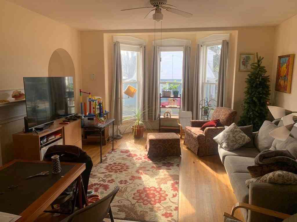 Apartment For Rent - 84 Walker #1<br/> Newton, MA 02460