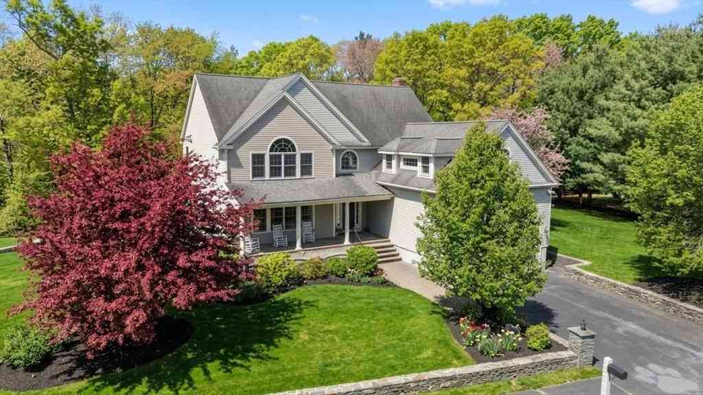 Homes For Sale - 10 Clara Howard Way<br/> Bristol County, Easton, MA 02356
