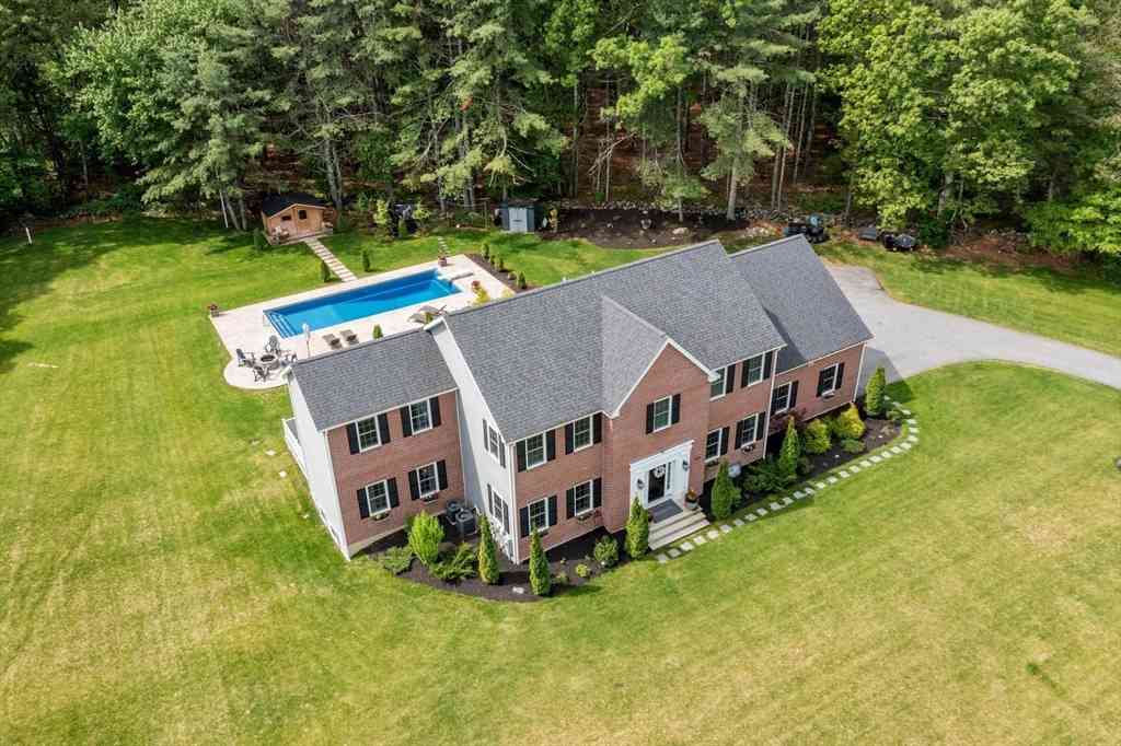 Homes For Sale - 324 Old Harvard Rd<br/> Middlesex County, Boxborough, MA 01719