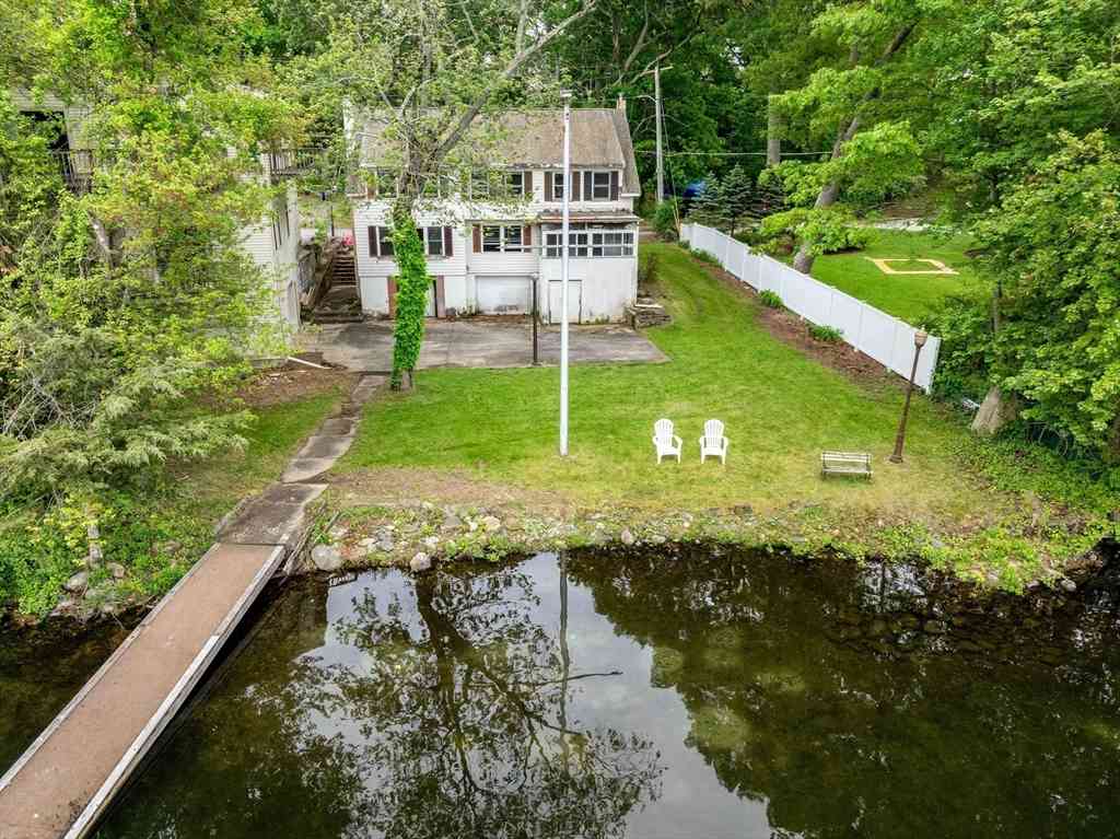 Homes For Sale - 6 Ridgewood Rd<br/> Worcester County, Webster, MA 01570