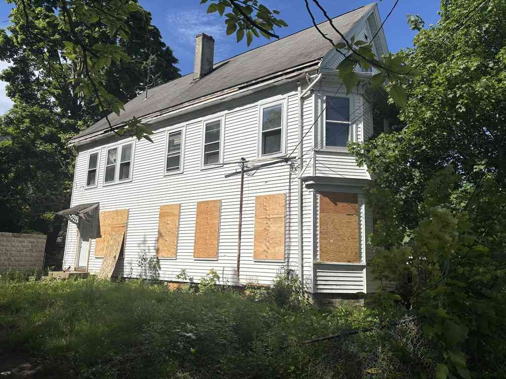 Homes For Rent - 22 Brunswick St<br/> Brockton, MA 02301