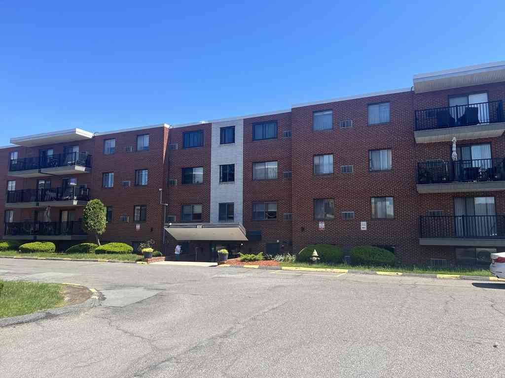 Condo For Rent - 900 Governors Park #22<br/> Winthrop, MA 02152