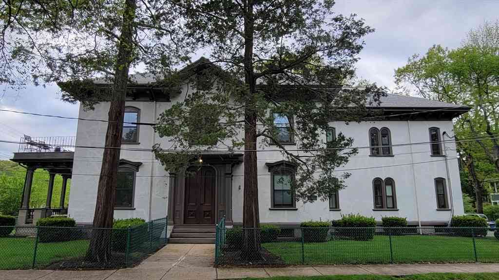 Apartment For Rent - 73 Elm Road #3<br/> Newton, MA 02460